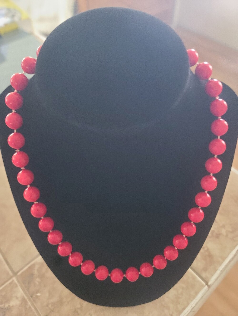 Vintage Pretty Red Beaded Necklace     - Classic Women's Necklace -